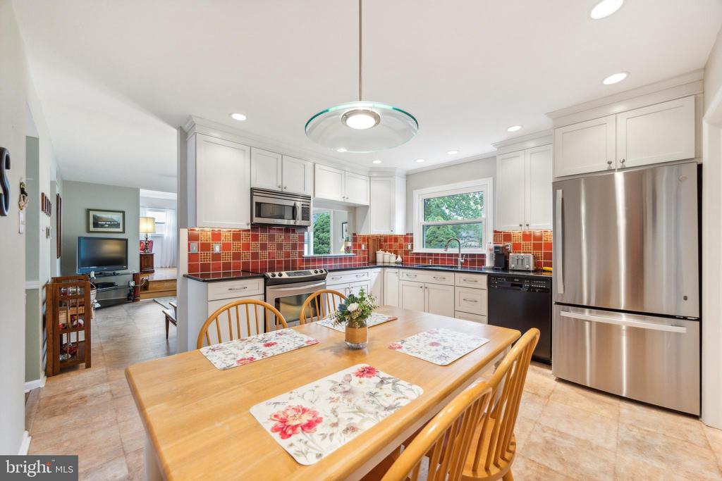 1132 HEARTWOOD DRIVE