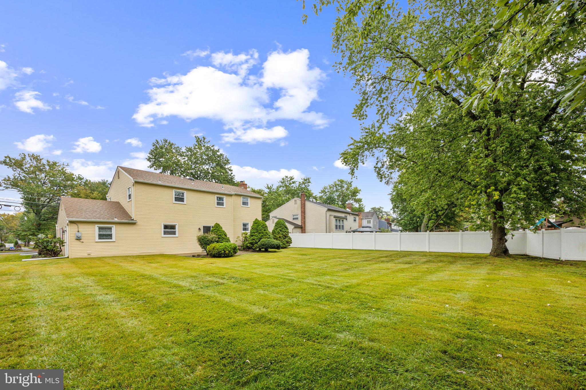 1132 HEARTWOOD DRIVE