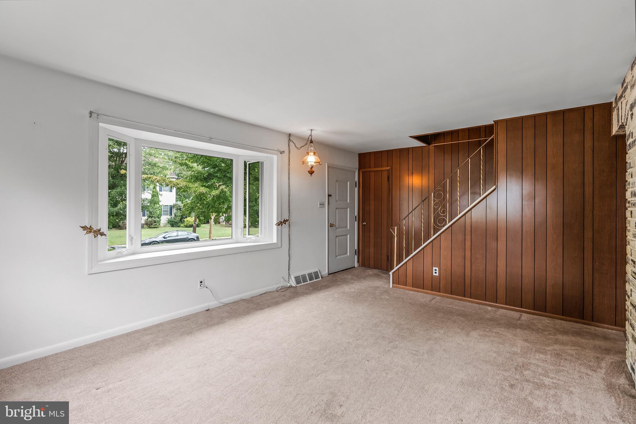 219 Camden Ave