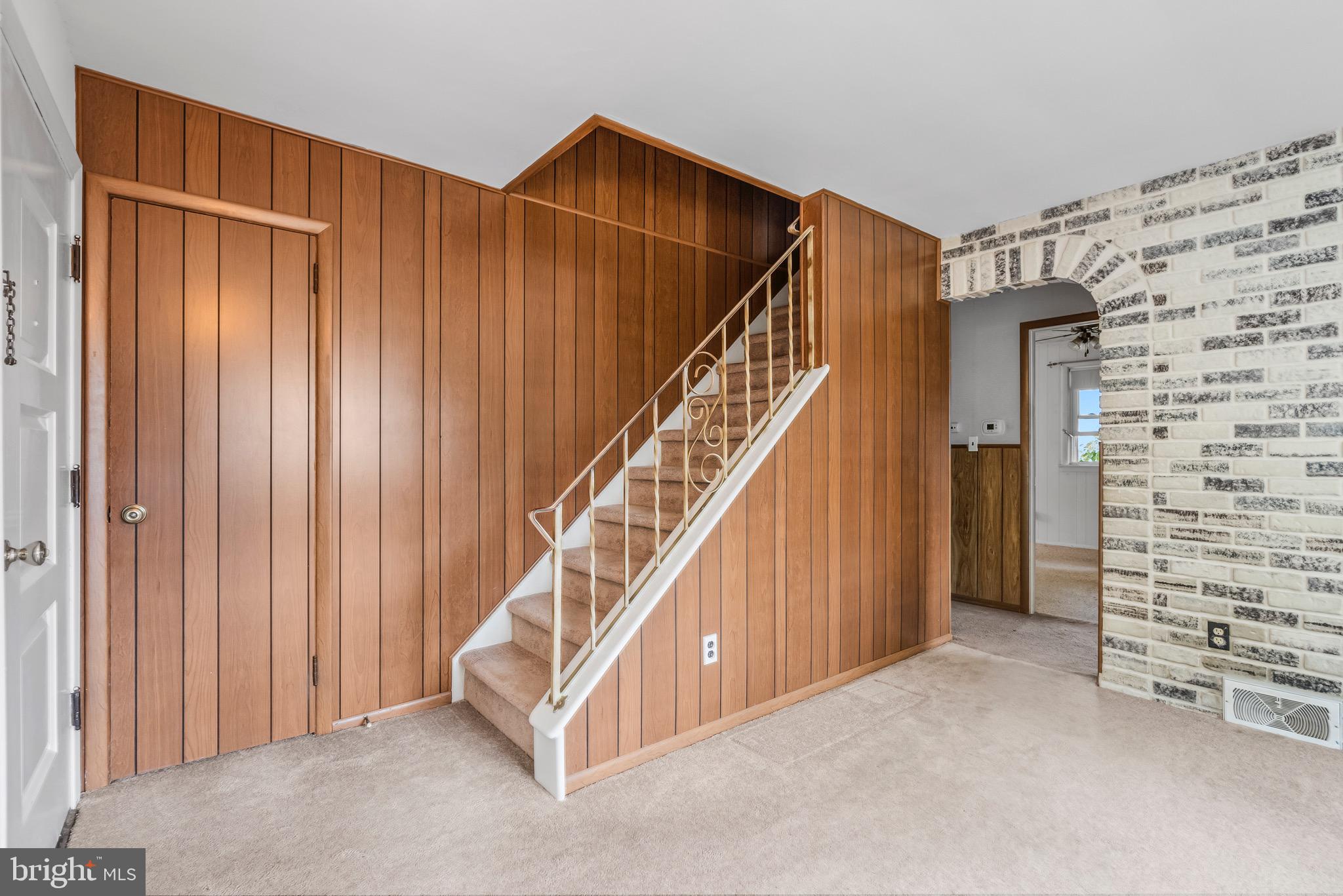 219 Camden Ave
