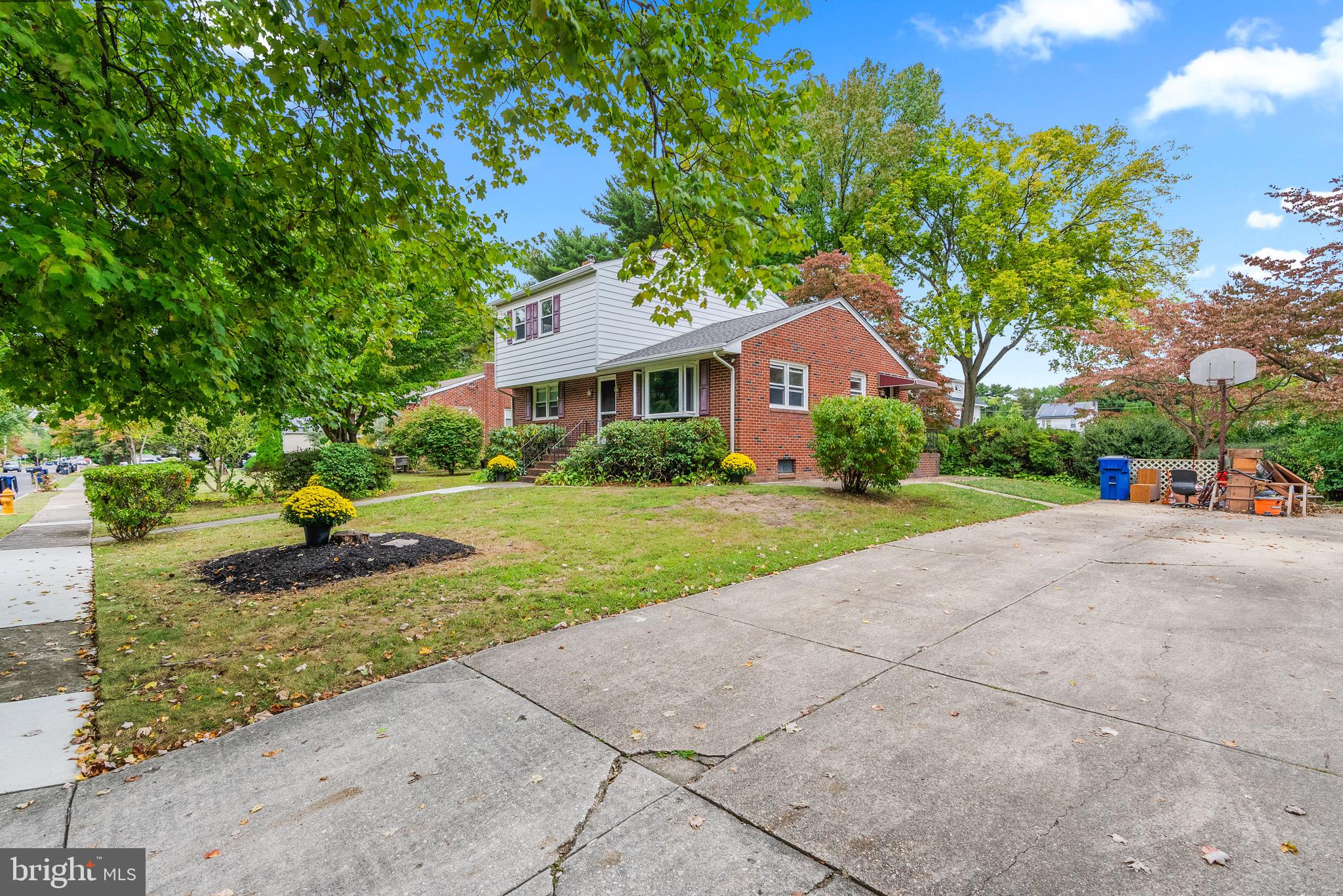 219 Camden Ave