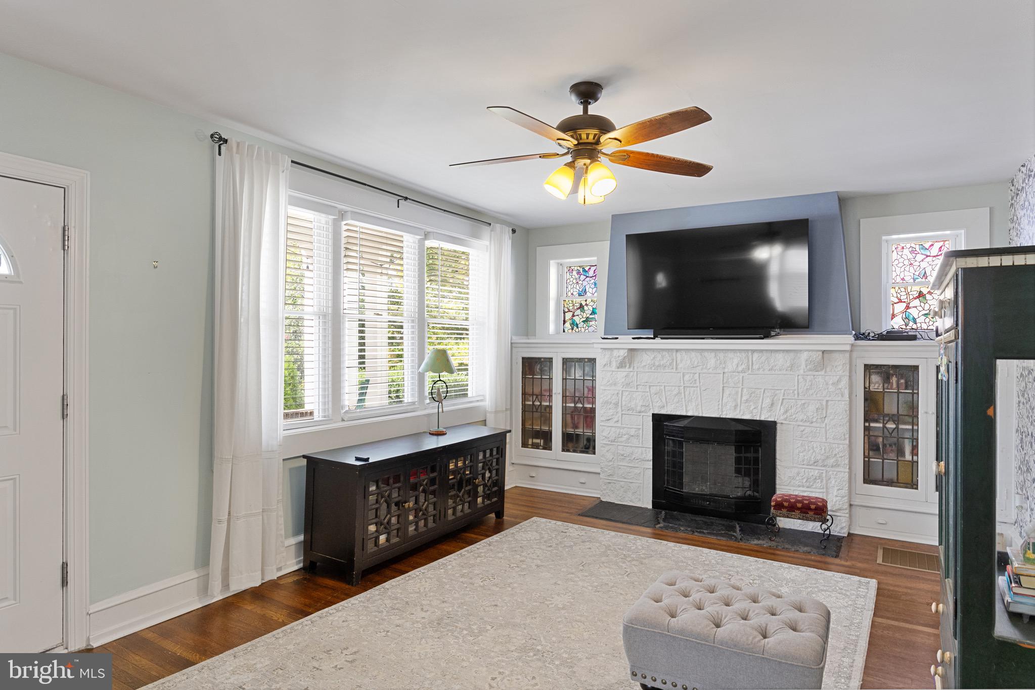809 AMHERST ROAD