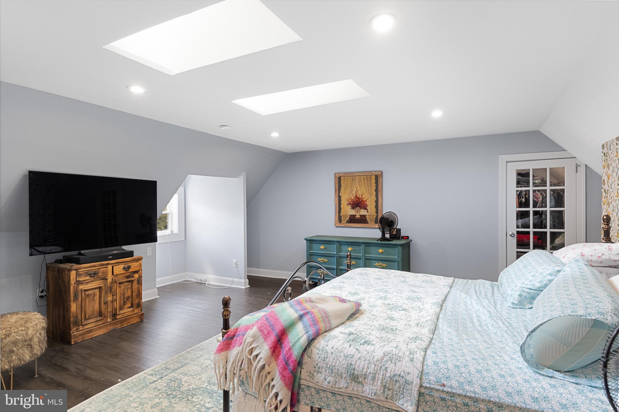 809 AMHERST ROAD