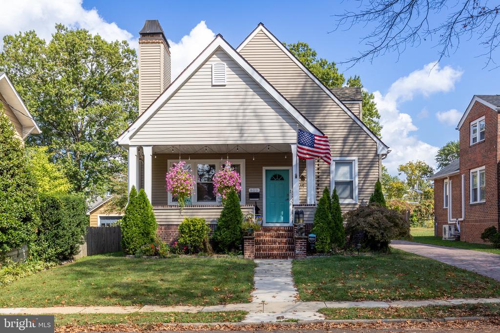 809 AMHERST ROAD