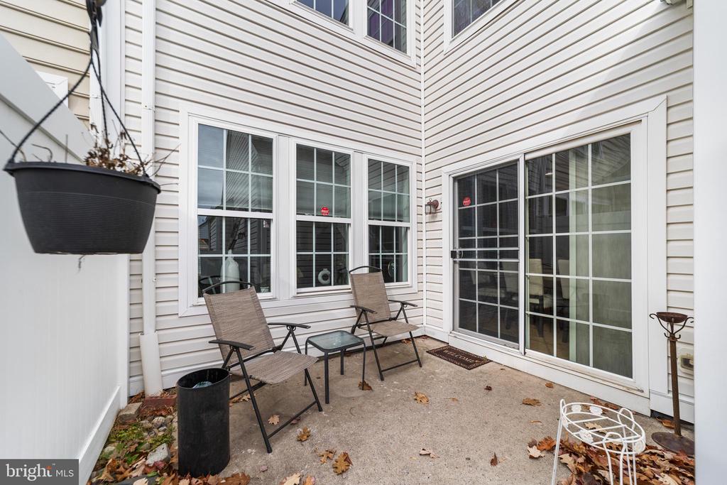 46 ALYCE LANE