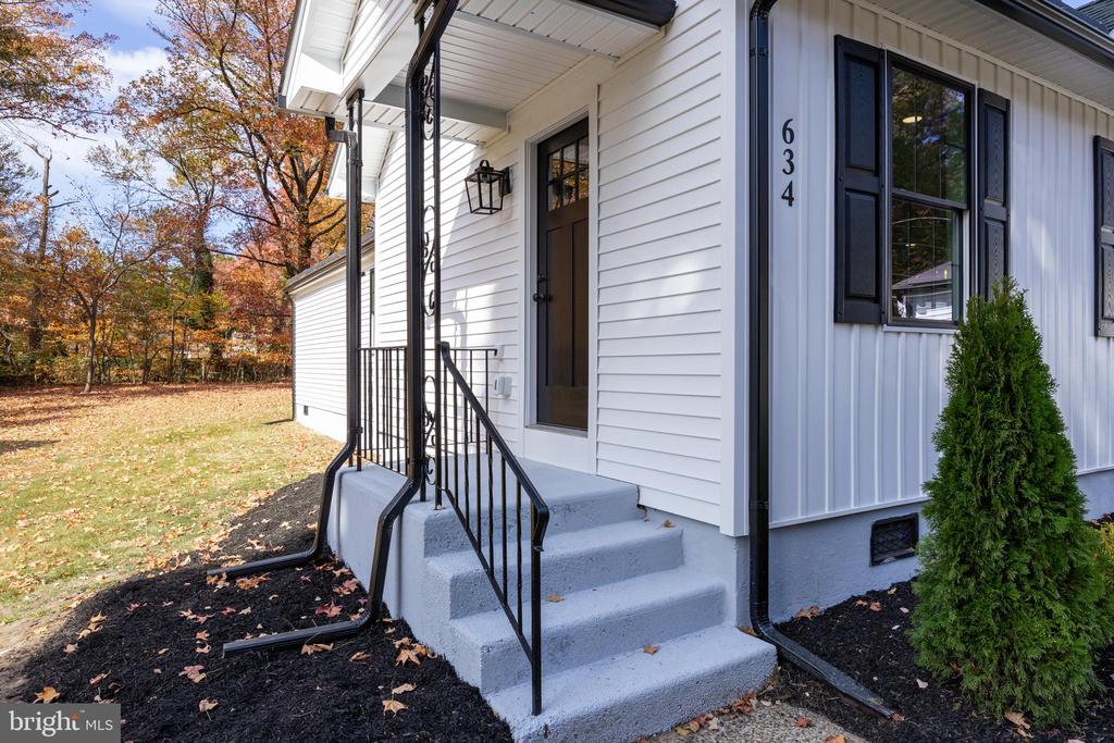 634 3rd Ave