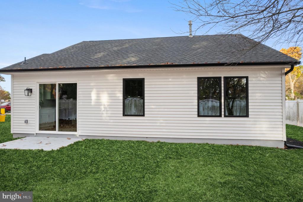 103 RAMBLEWOOD DRIVE
