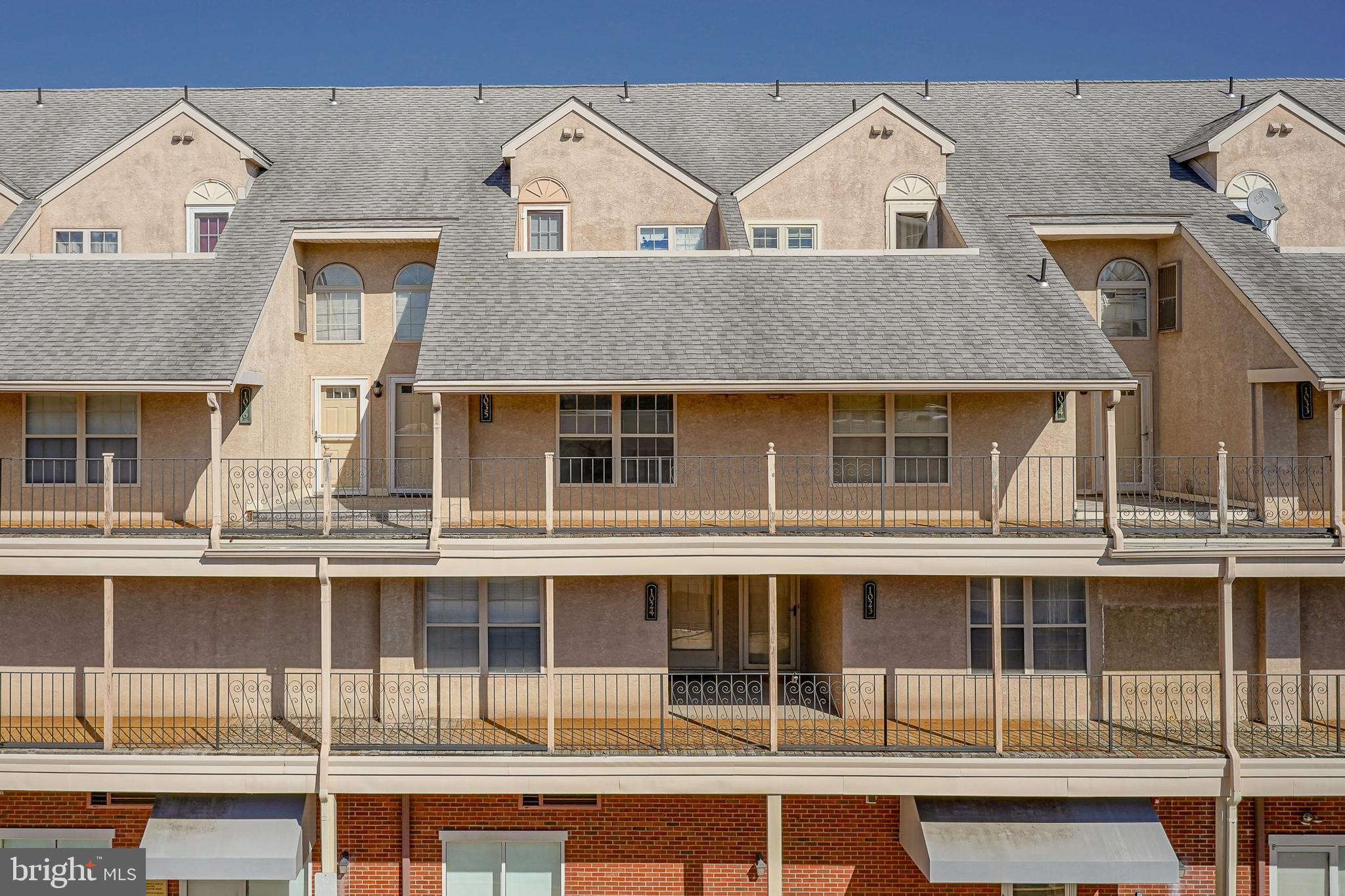 1037 MAIN STREET