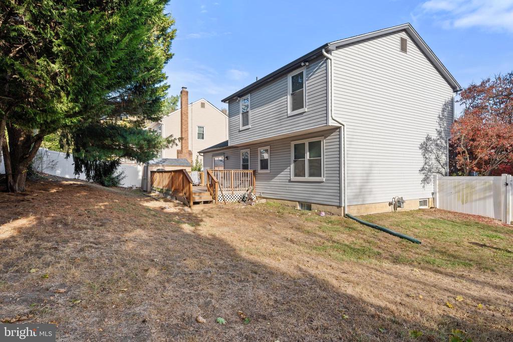 706 SYCAMORE COURT