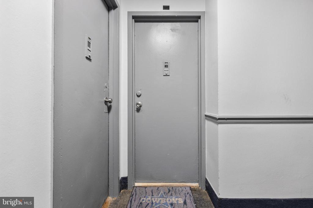 202 BARCLAY TOWERS