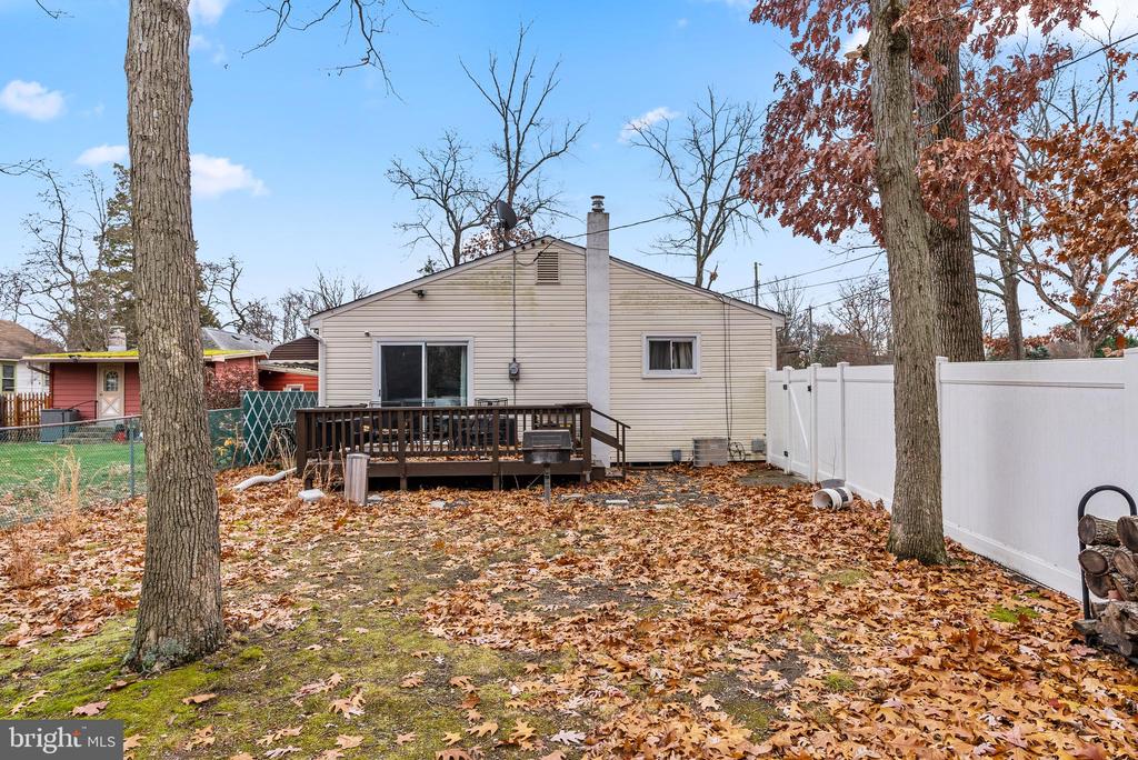 103 W Woodburn Ave