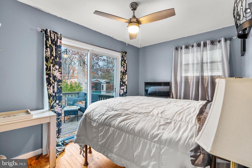 103 W Woodburn Ave