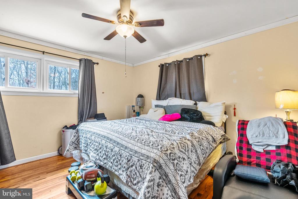 103 W Woodburn Ave