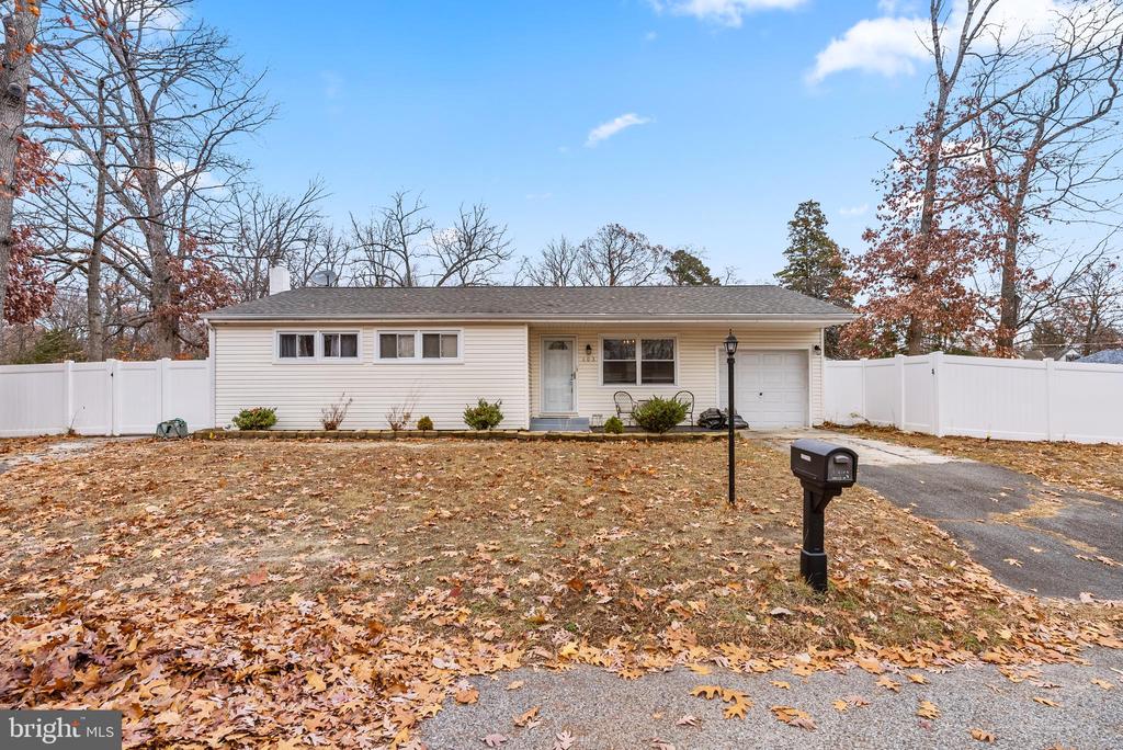 103 W Woodburn Ave