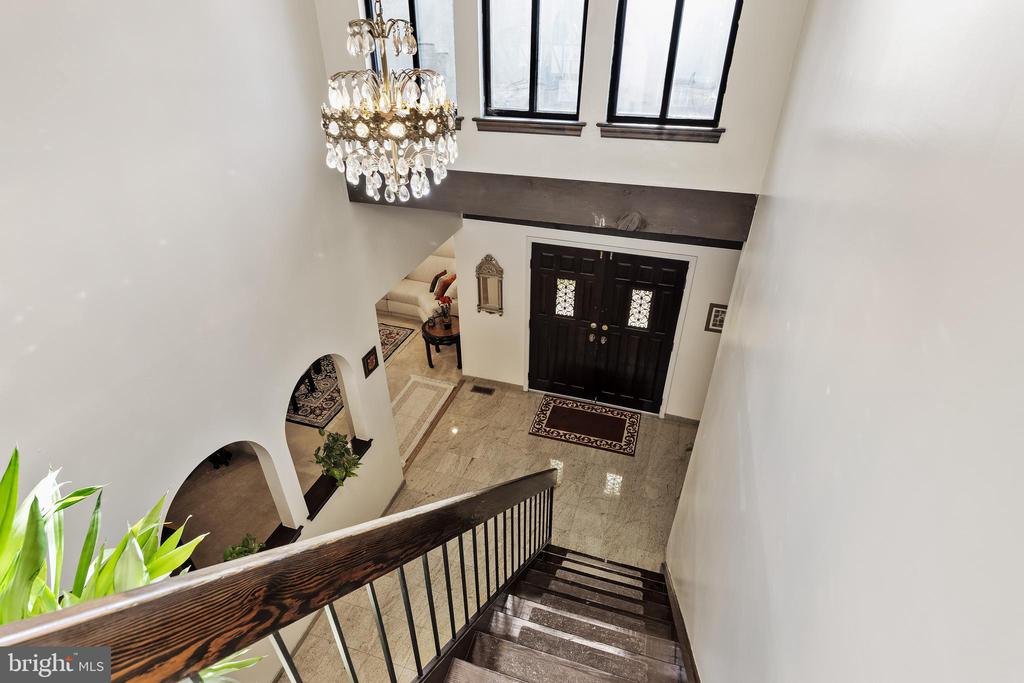 10 Rollingwood Dr