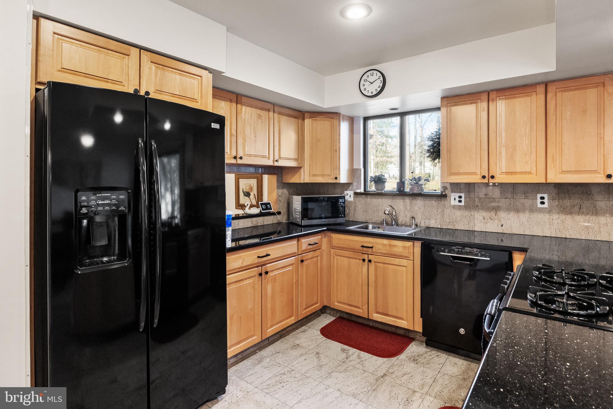 10 Rollingwood Dr