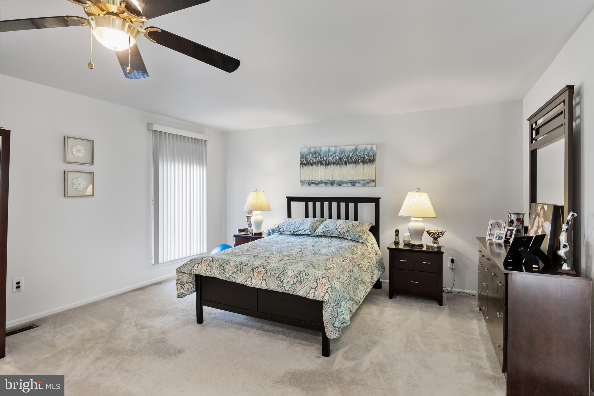 10 Rollingwood Dr
