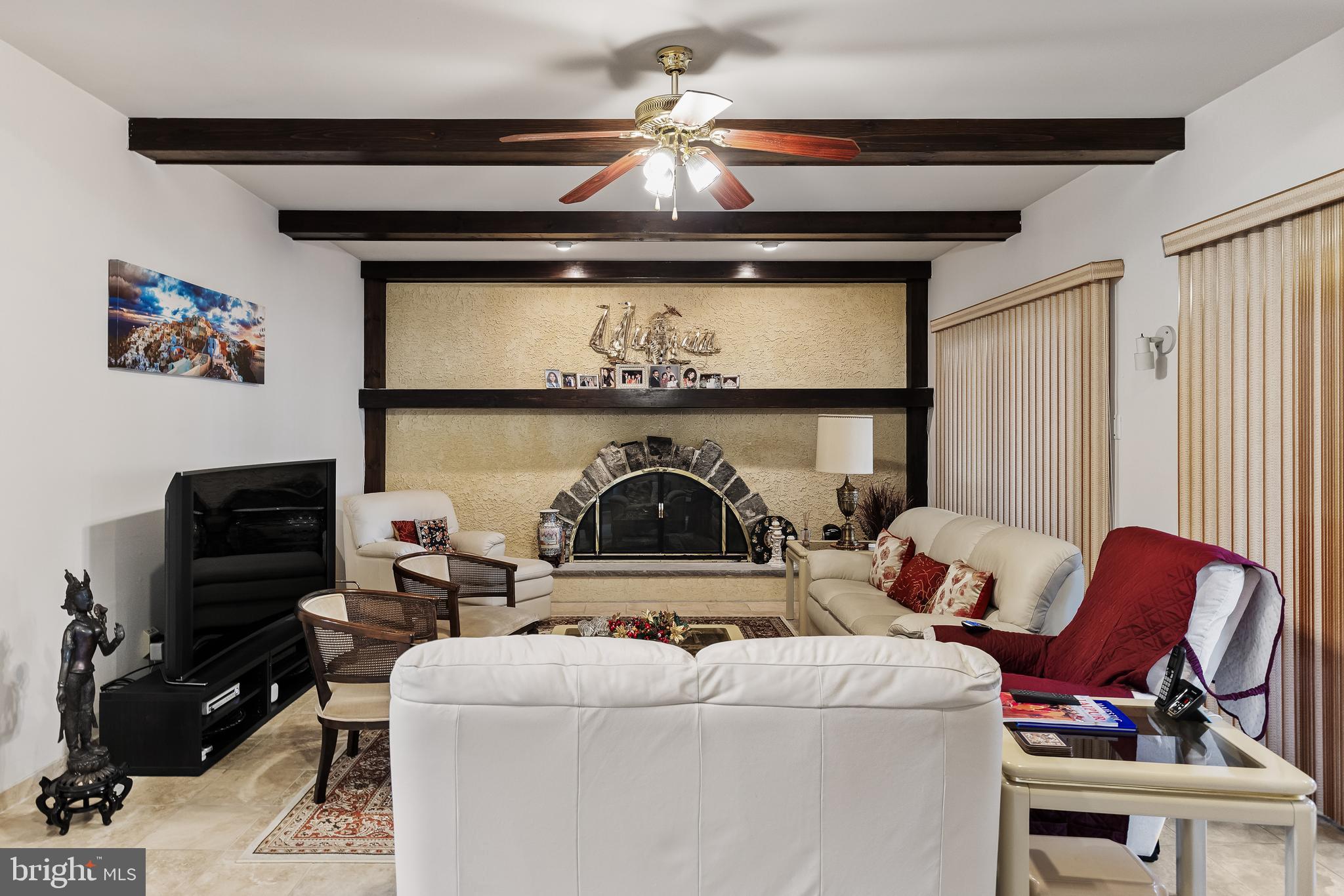 10 Rollingwood Dr