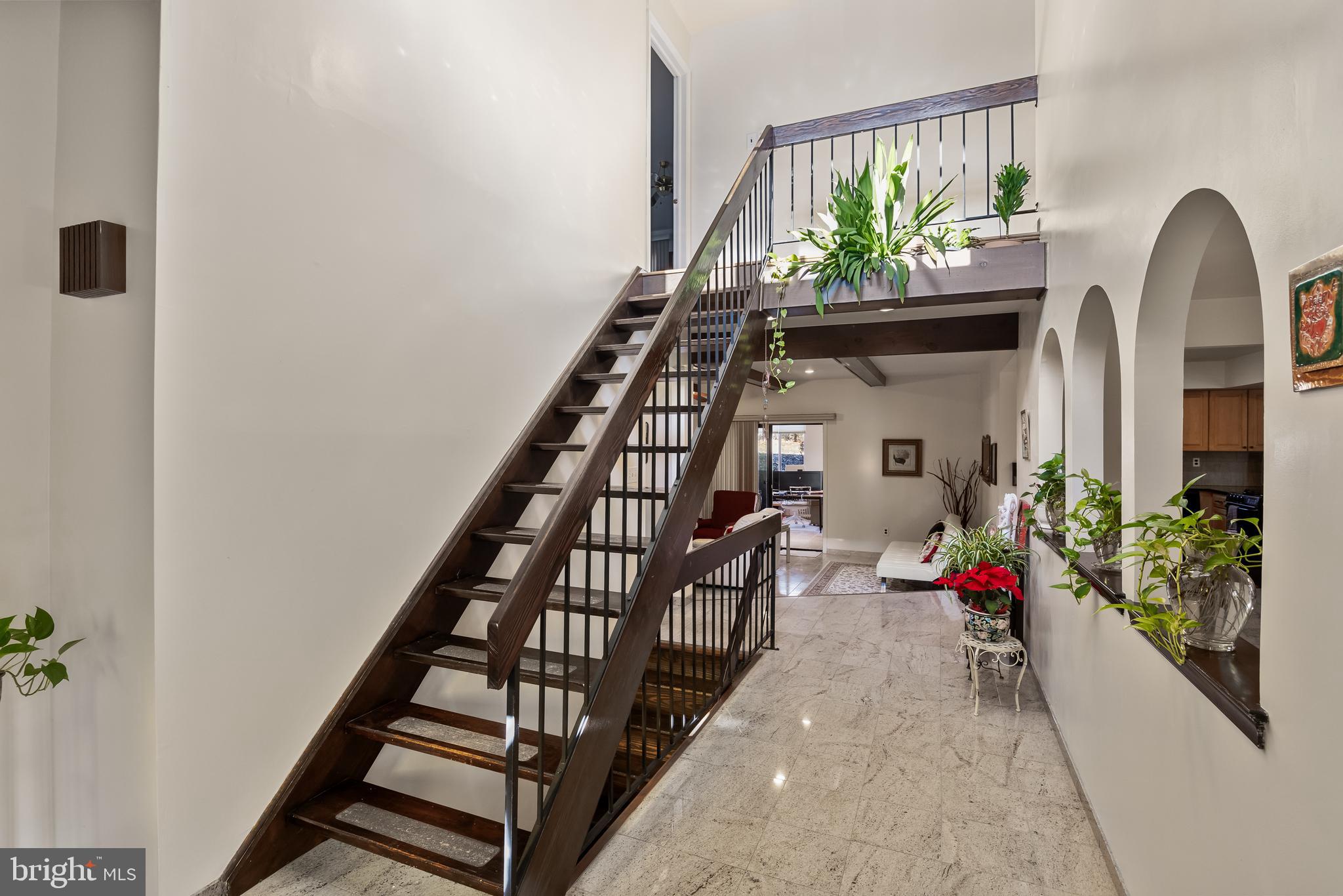 10 Rollingwood Dr