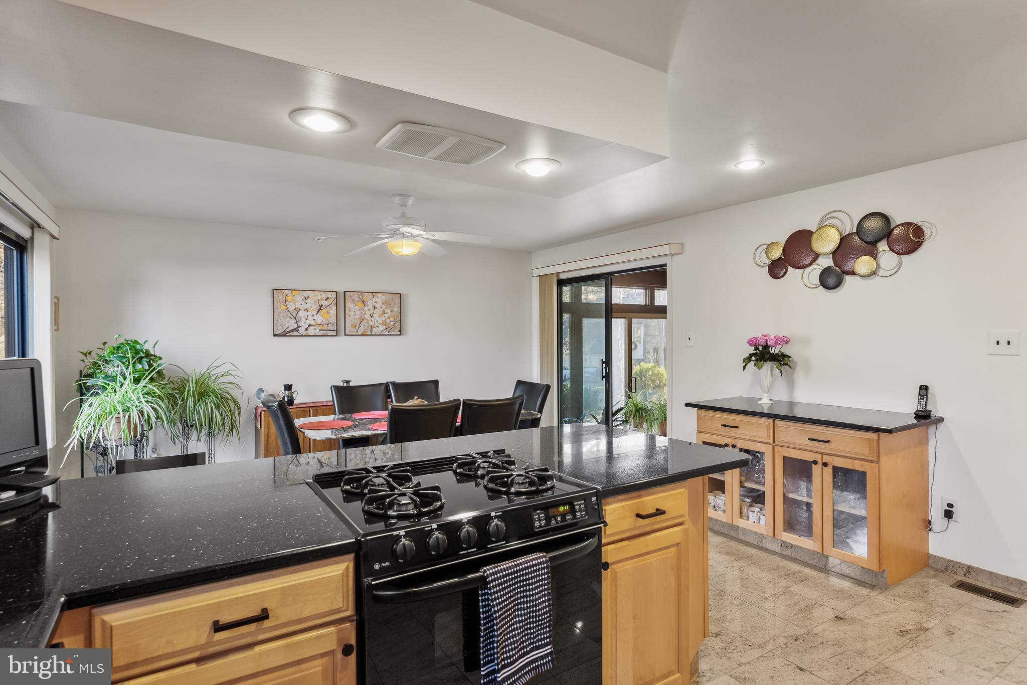 10 Rollingwood Dr