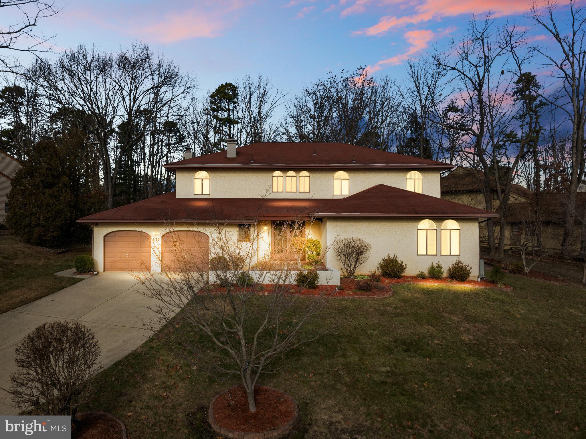 10 Rollingwood Dr