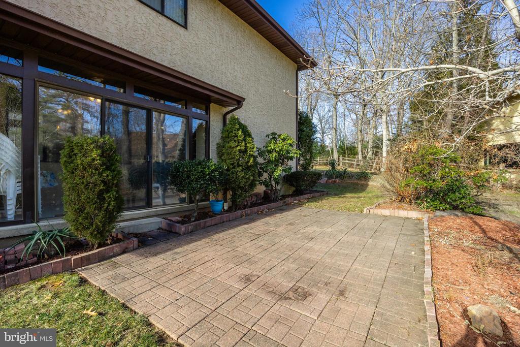 10 Rollingwood Dr