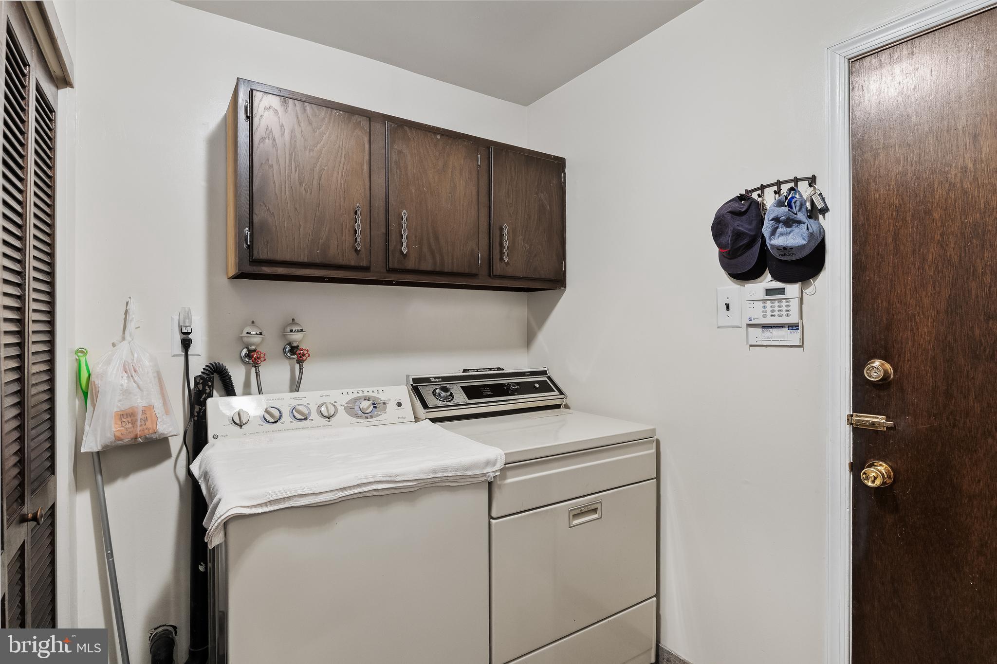 10 Rollingwood Dr
