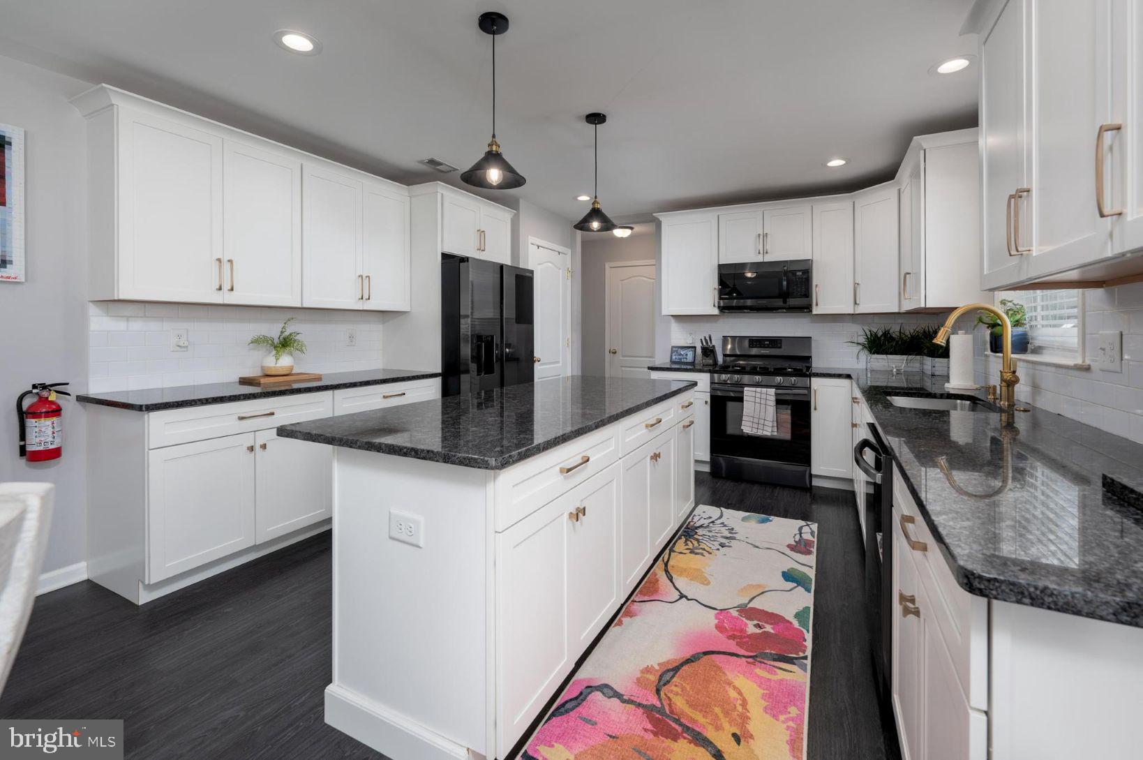 728 BEECHWOOD AVENUE