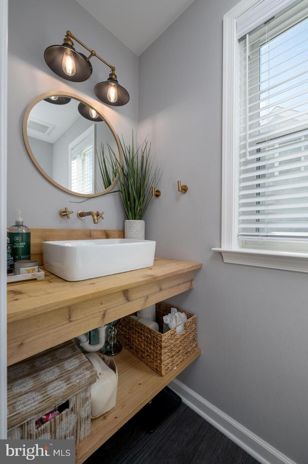 728 BEECHWOOD AVENUE