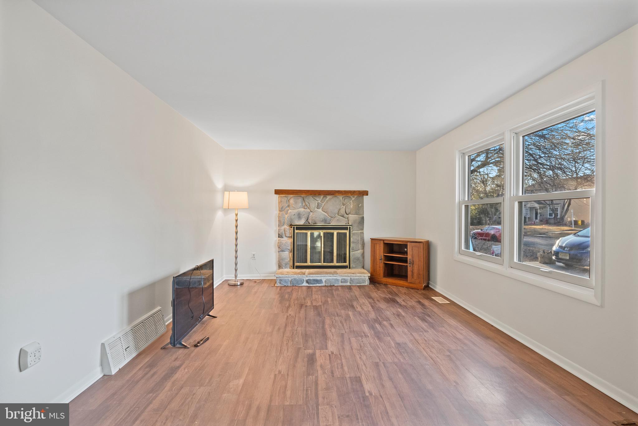 611 Glen Ave