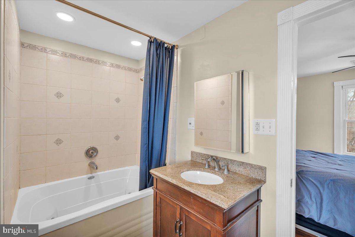 781 W ATLANTIC AVENUE