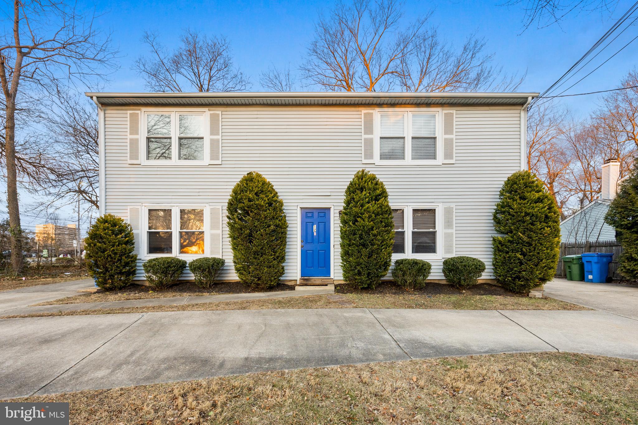 12 DAYTONA AVE #B