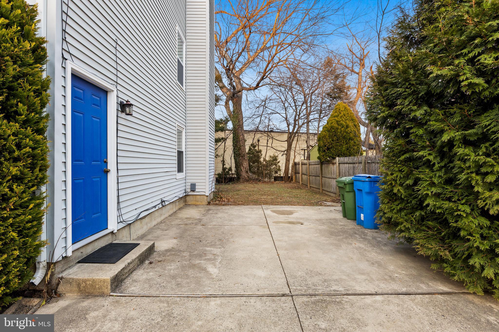 12 DAYTONA AVE #B