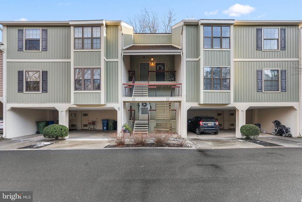 232 KINGS CROFT