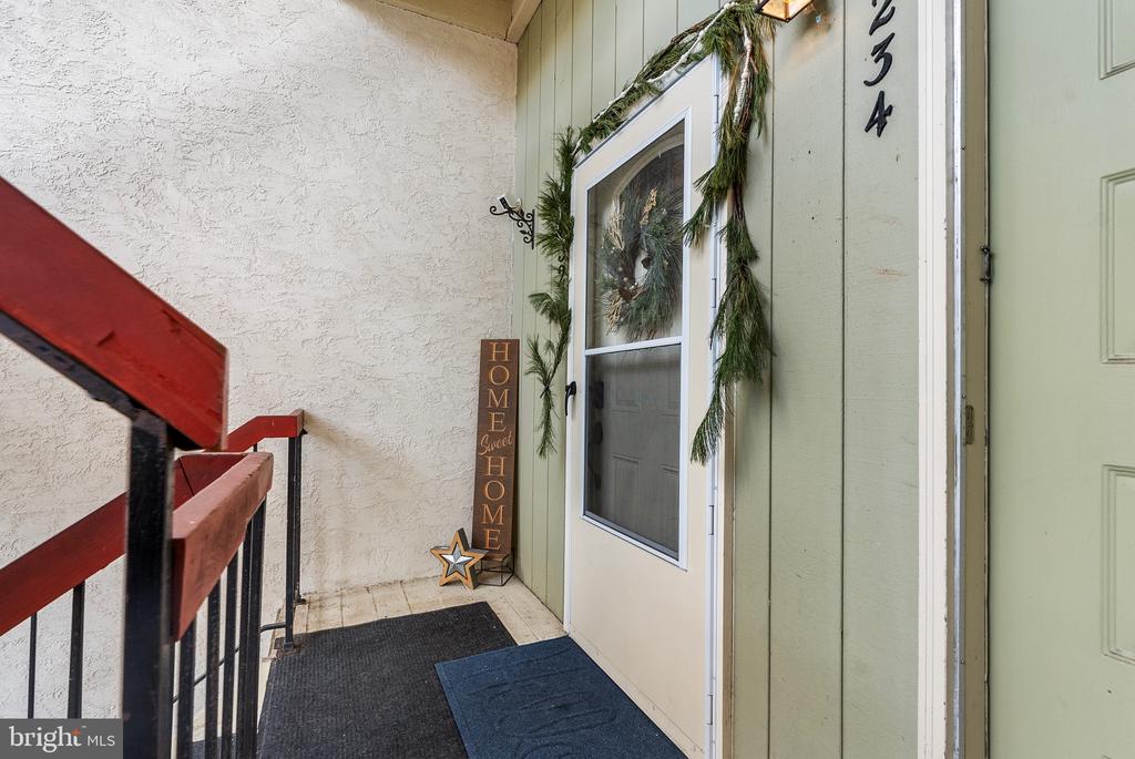 232 KINGS CROFT