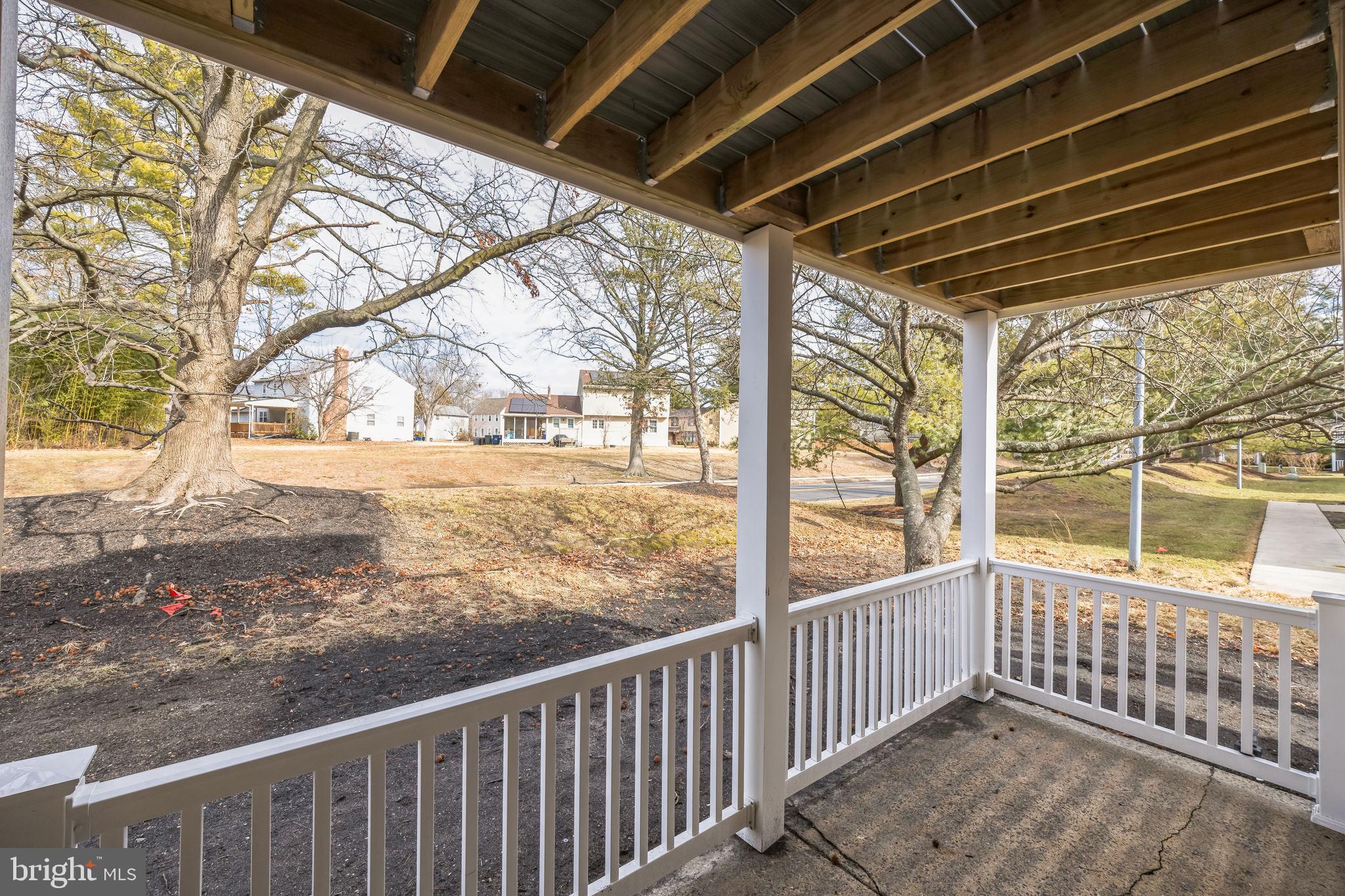 815 GREGORYS WAY