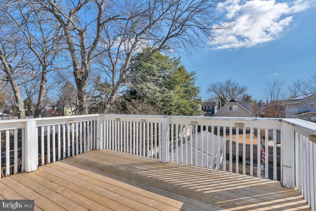 1214 ELM AVENUE
