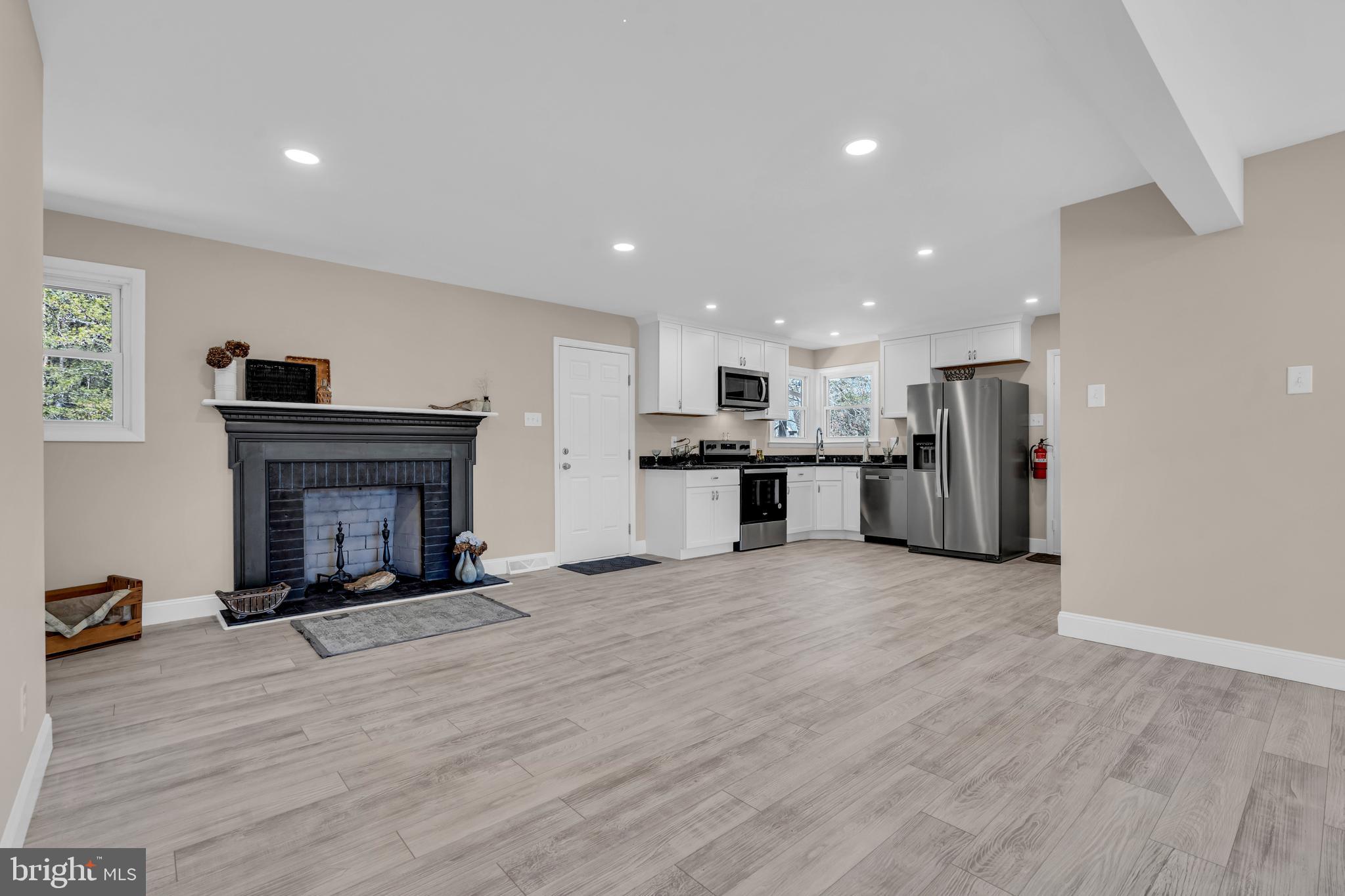 509 EVERGREEN AVENUE