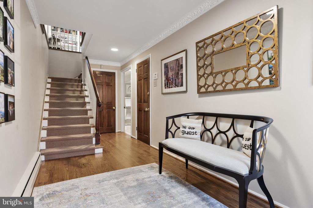 34 MANNING LANE