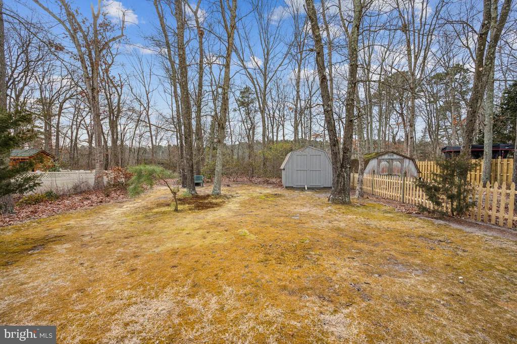 126 LAKESIDE DRIVE