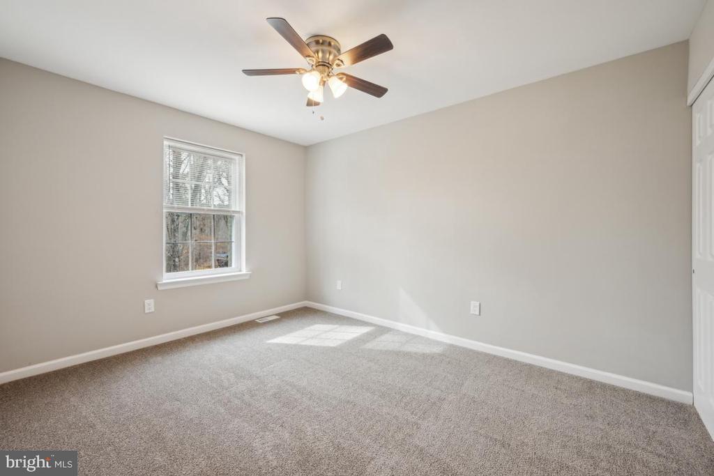 126 LAKESIDE DRIVE