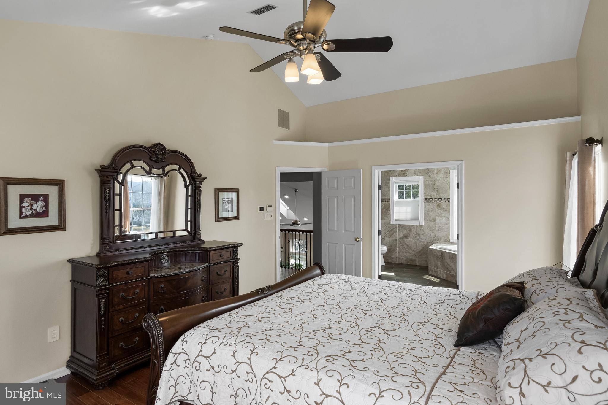 39 Saint Moritz Ln