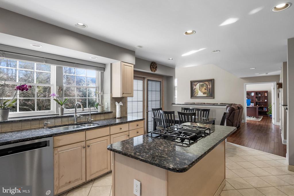 39 Saint Moritz Ln