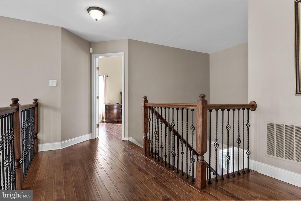 39 Saint Moritz Ln