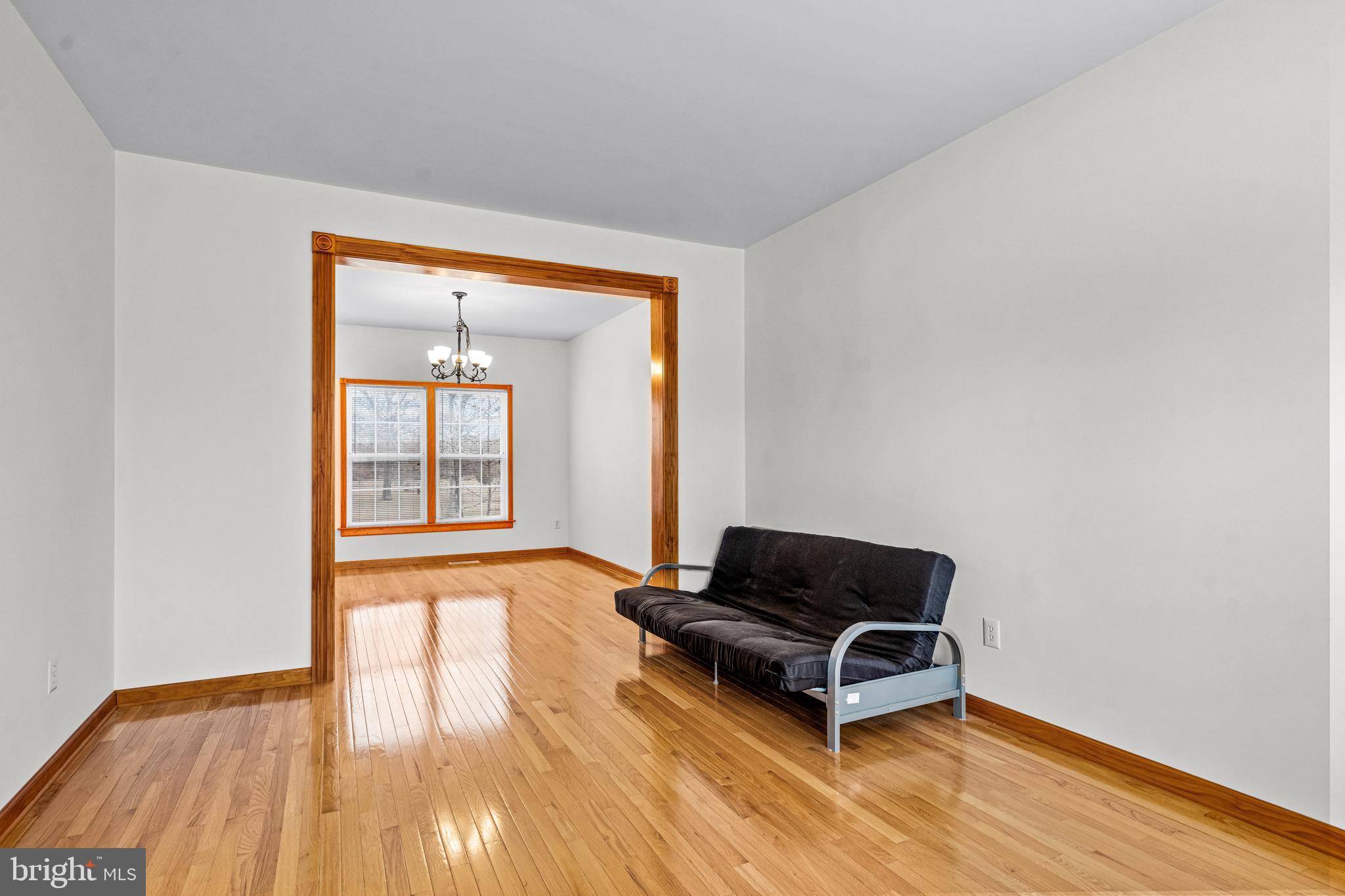 9 Heggan Ln