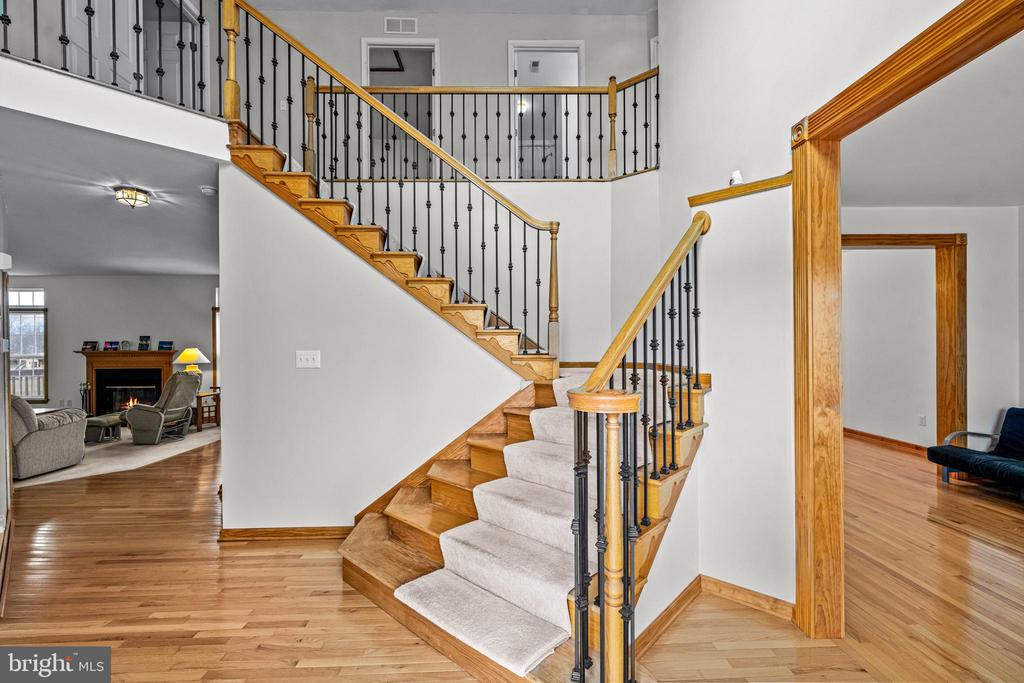9 Heggan Ln