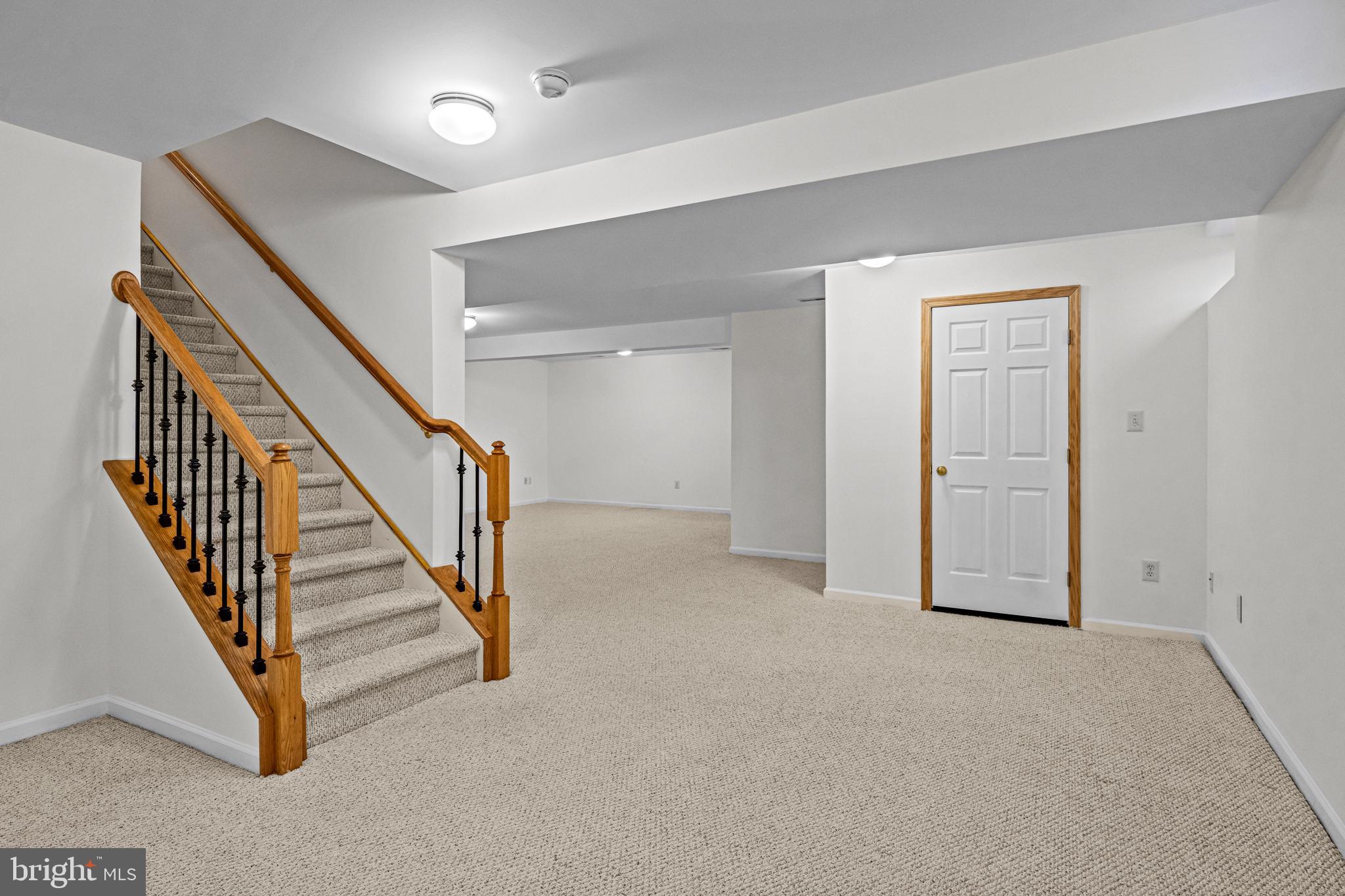 9 Heggan Ln