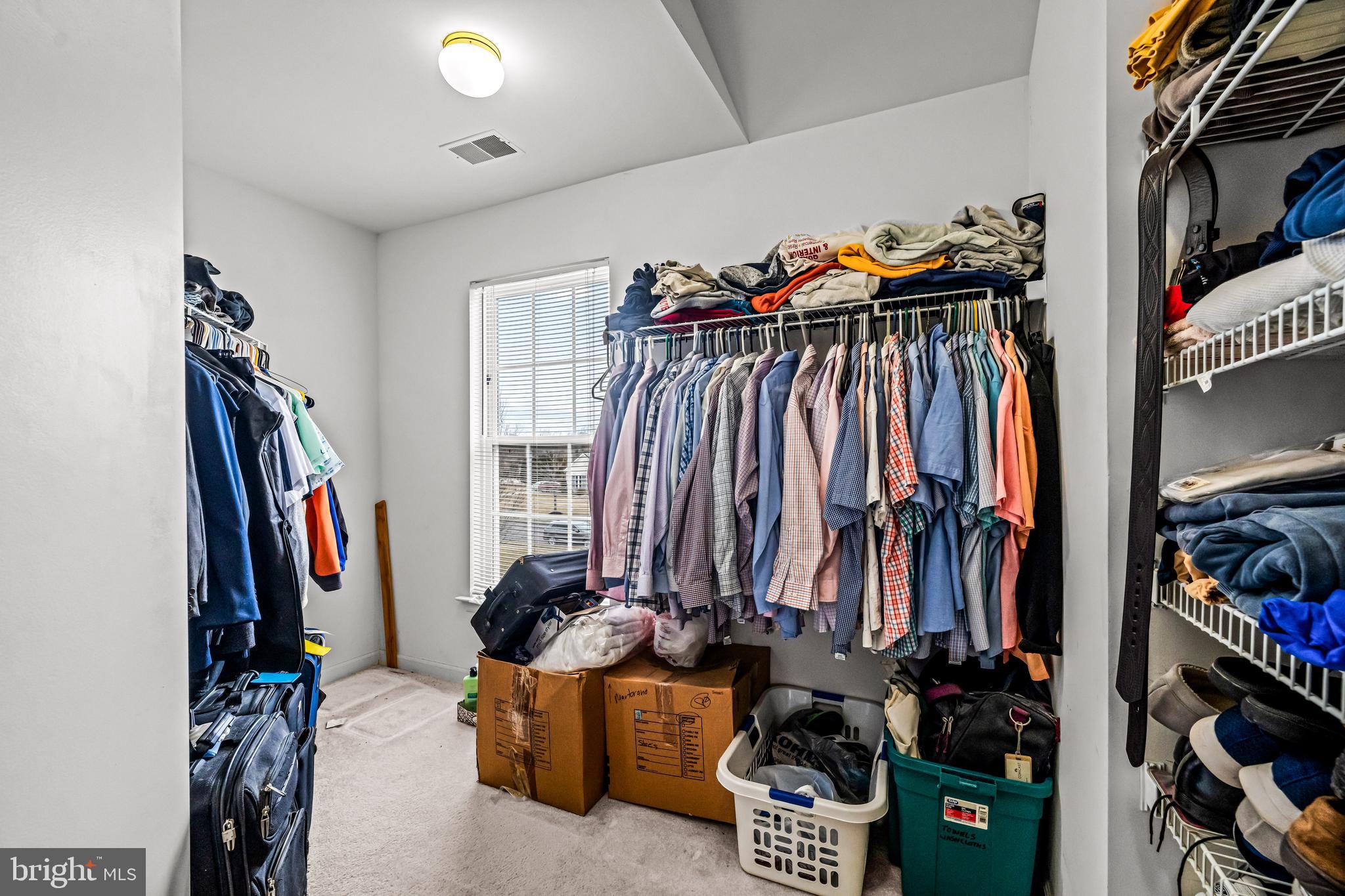 9 Heggan Ln
