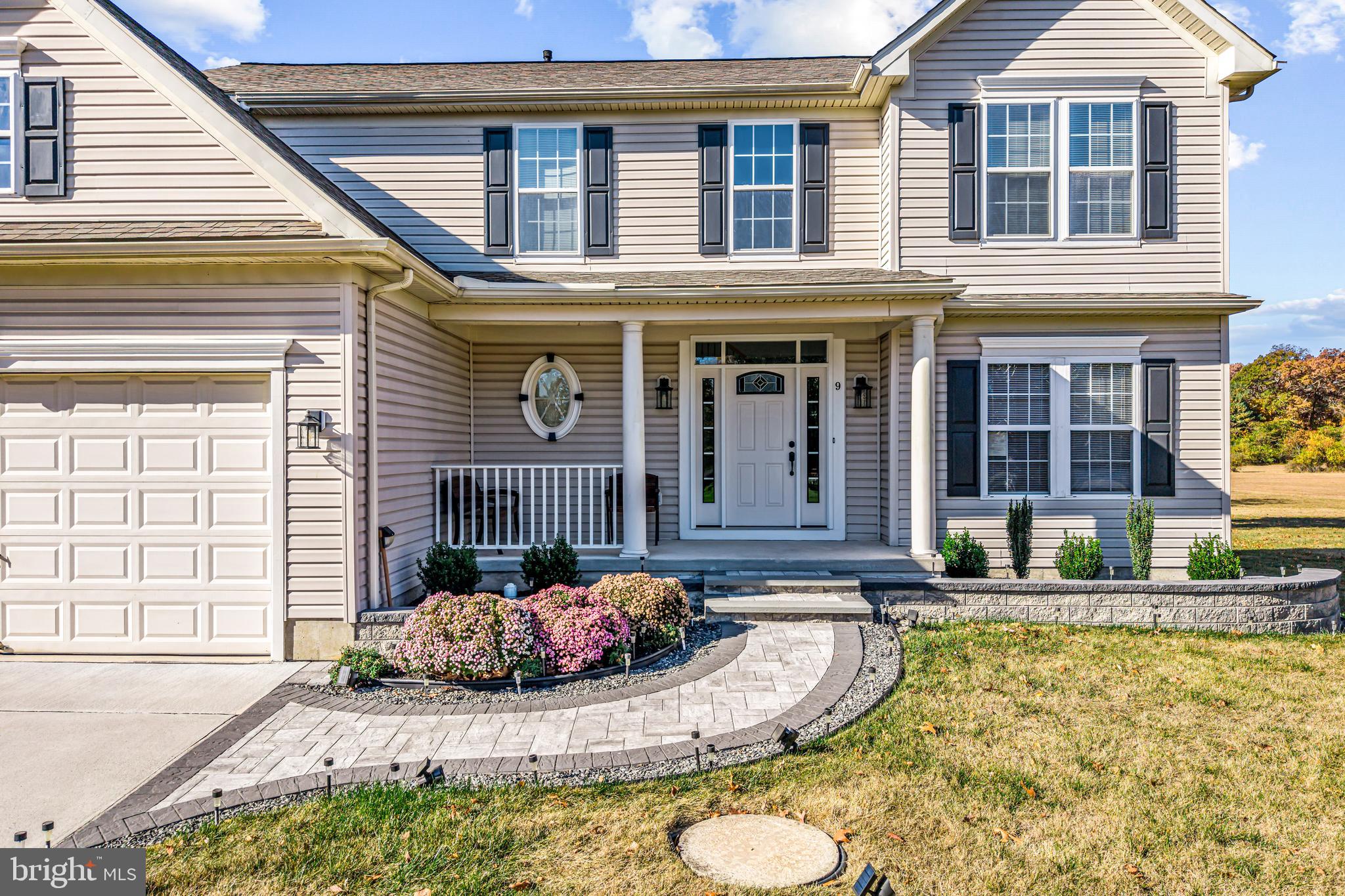 9 Heggan Ln