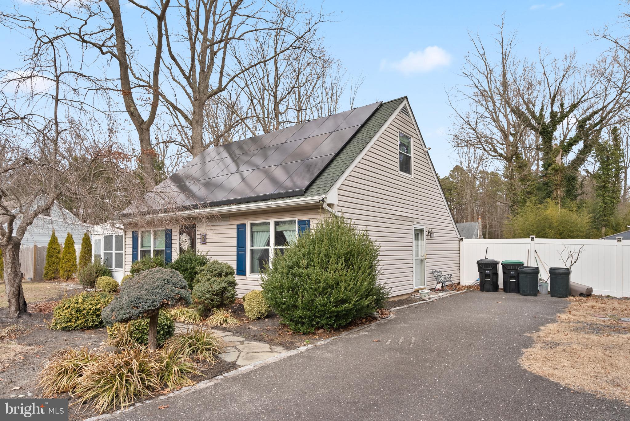 12 Centennial Rd